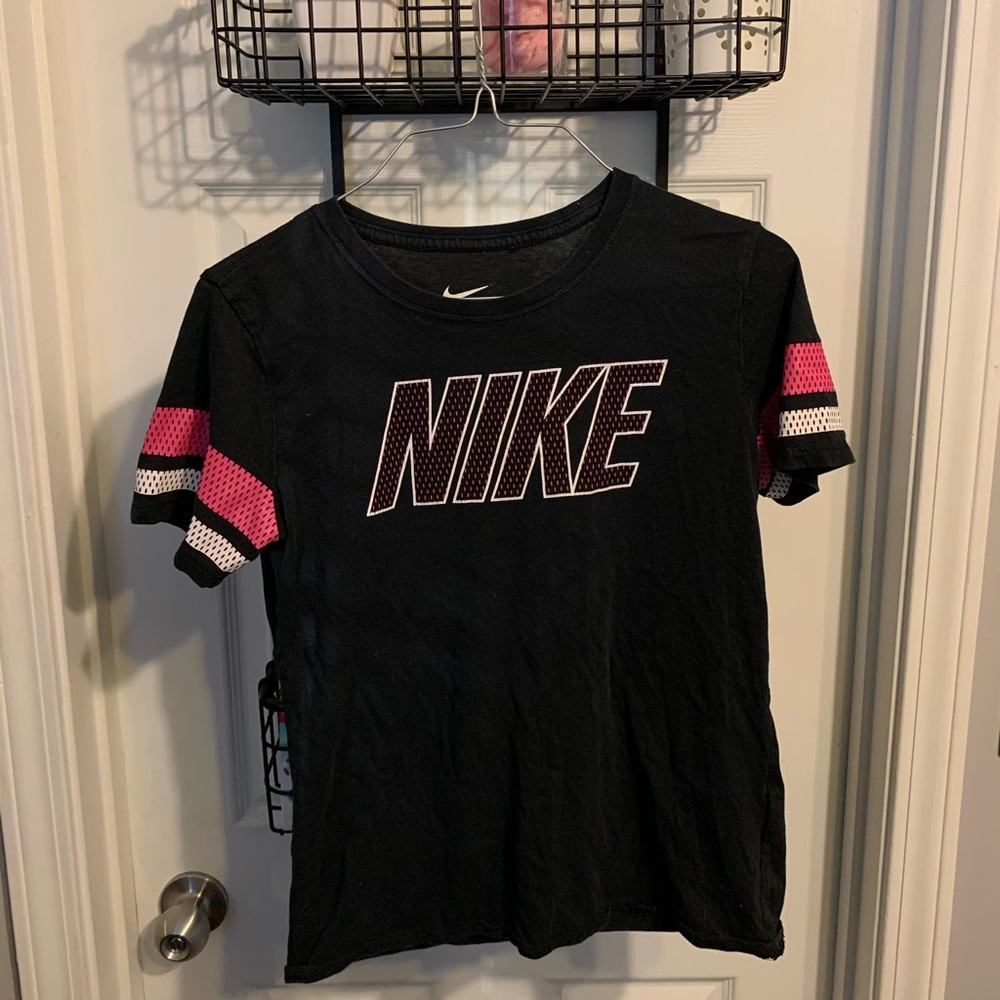 kids nike t-shirt
